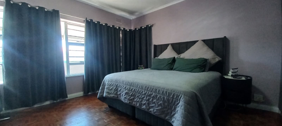 5 Bedroom Property for Sale in Belgravia Western Cape